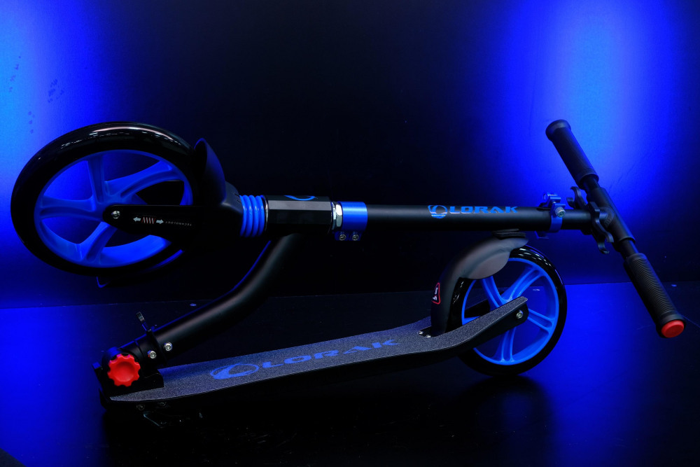 Самокат Lorak ST501, колеса 230/180мм, код 77501